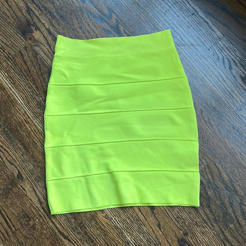 Bcbg lime bandage skirt